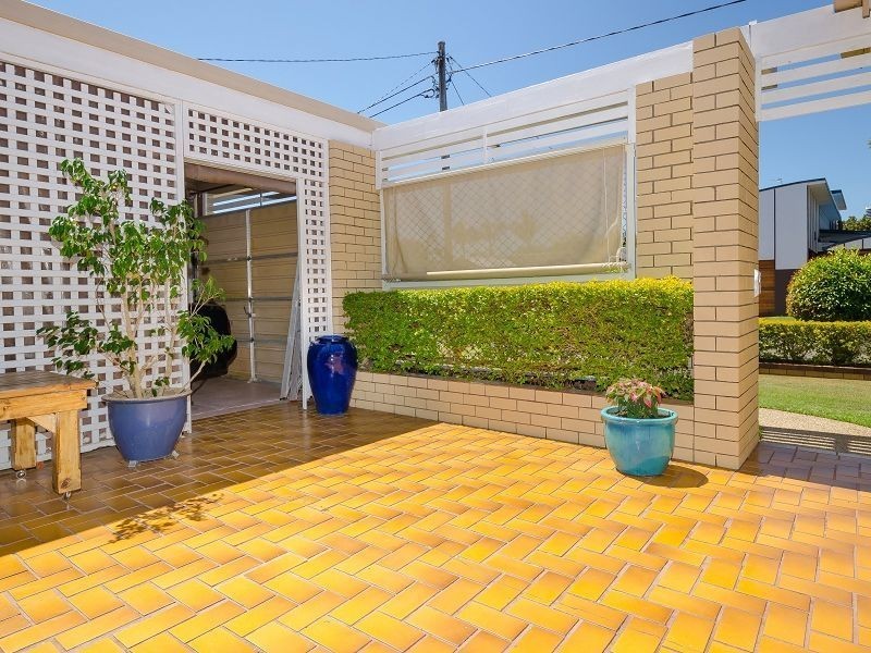 11 Key West, Broadbeach Waters QLD 4218