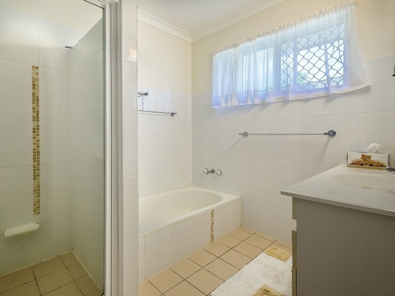 11 Key West, Broadbeach Waters QLD 4218