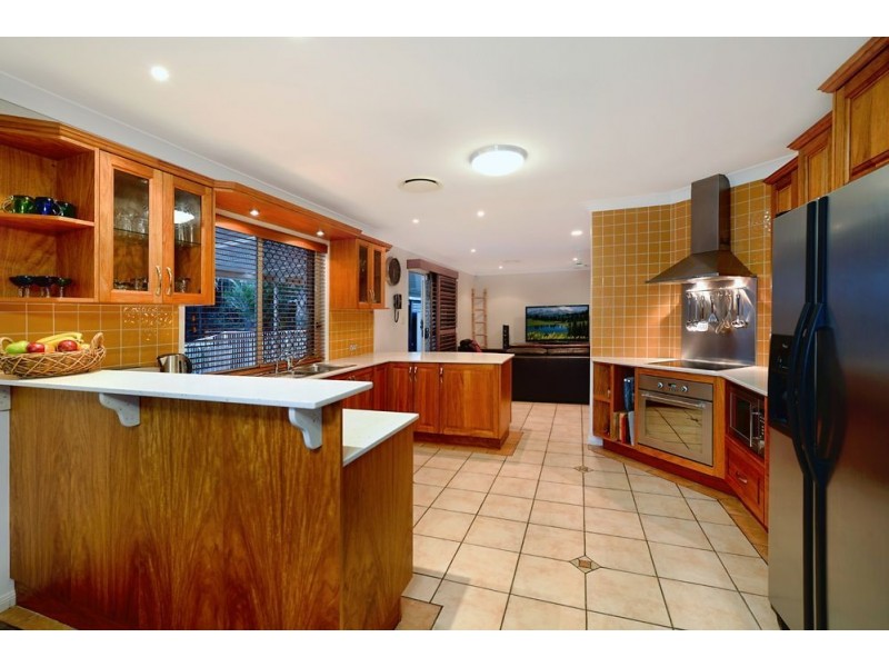 66 Cootharaba Drive, Helensvale QLD 4212