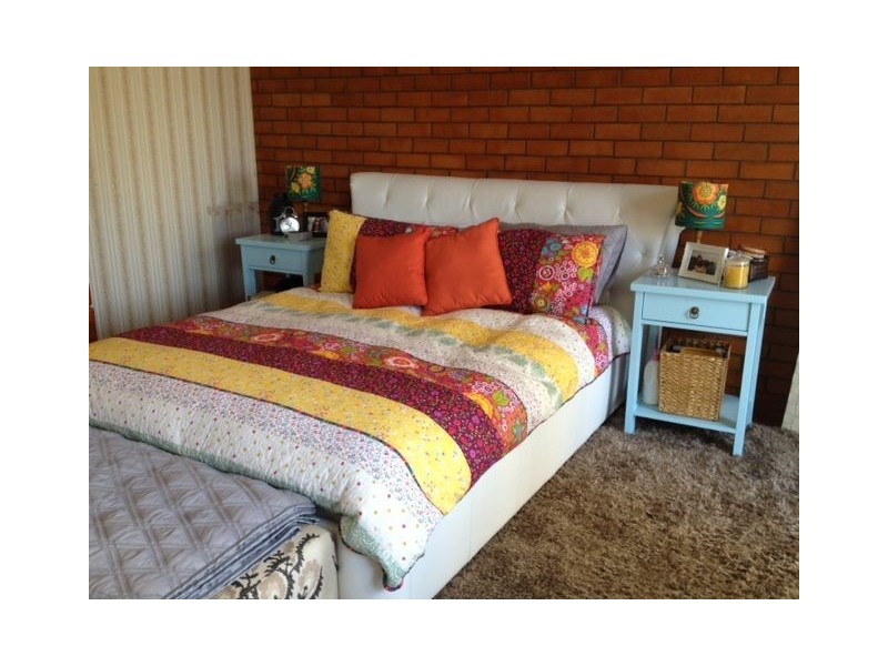 2/23 Alexandra Avenue, Broadbeach QLD 4218