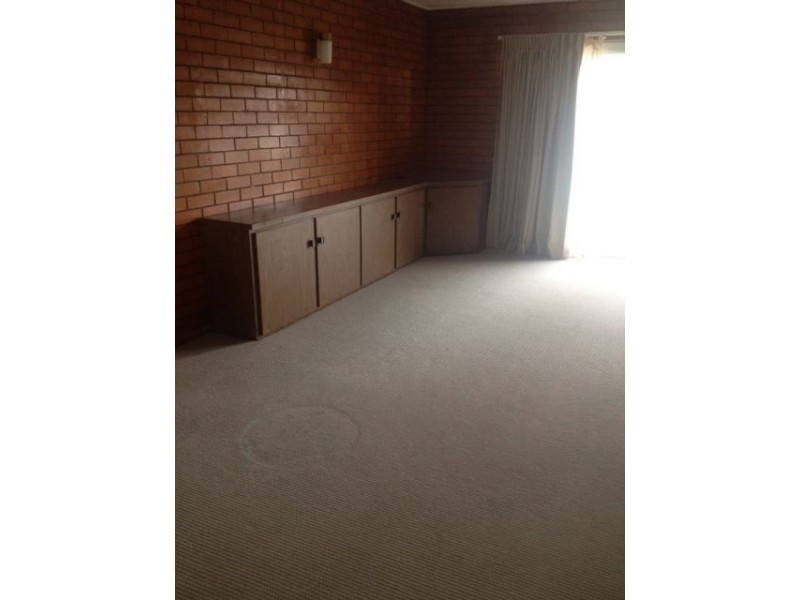 2/23 Alexandra Avenue, Broadbeach QLD 4218