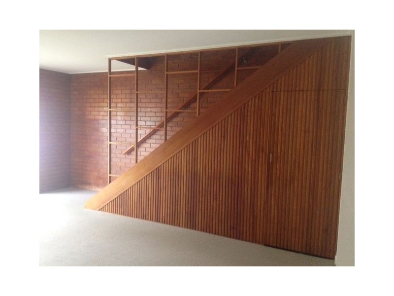 2/23 Alexandra Avenue, Broadbeach QLD 4218