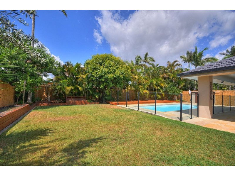 51 Rumrunner Street, Mermaid Waters QLD 4218