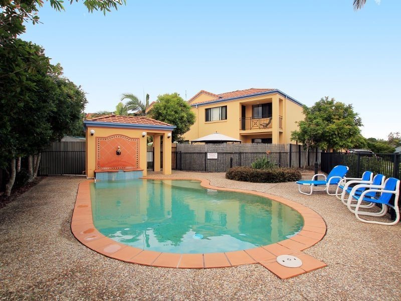 35/2 Concord Circuit, Robina QLD 4226