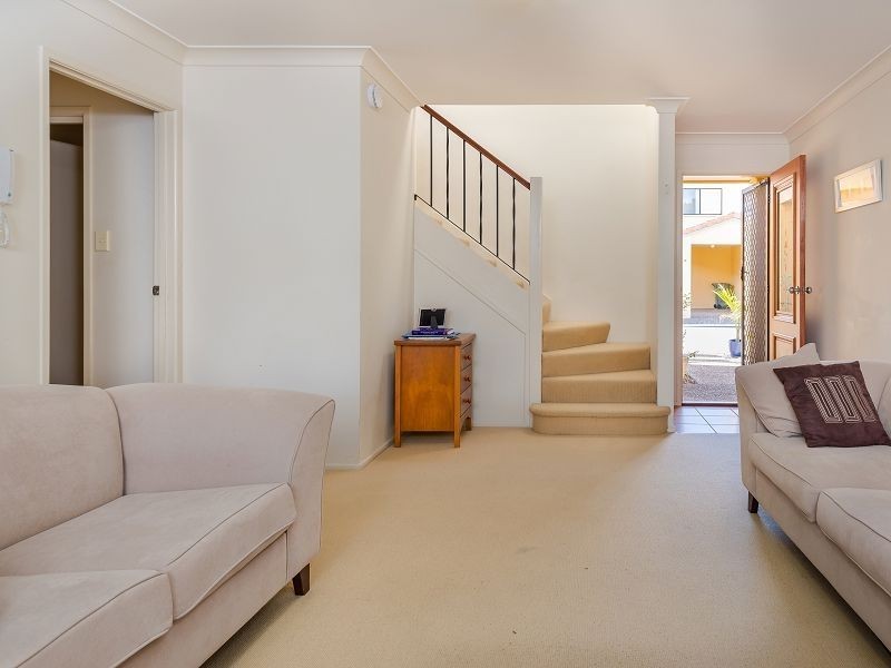 35/2 Concord Circuit, Robina QLD 4226