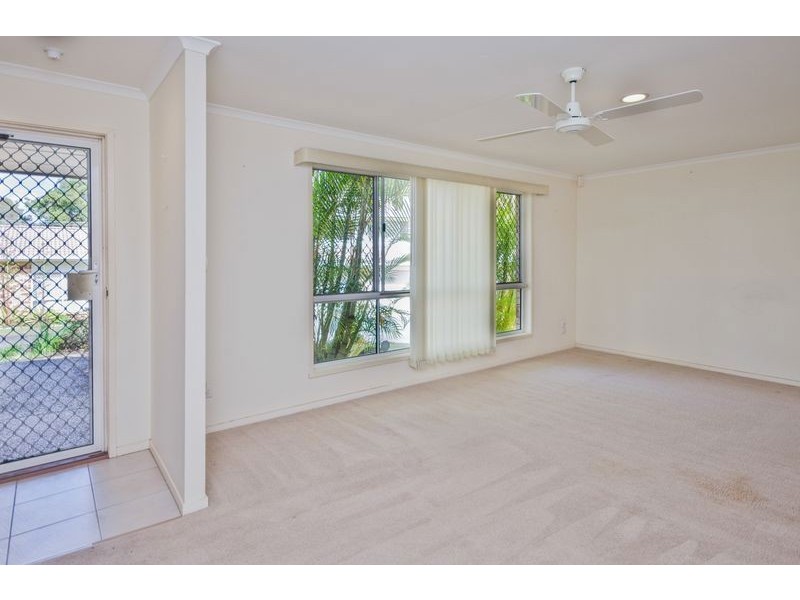 10/105 Ridgeway Ave, Southport QLD 4215