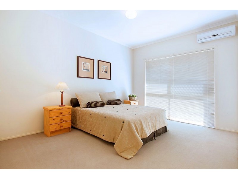 5 Santabelle Crescent, Clear Island Waters QLD 4226