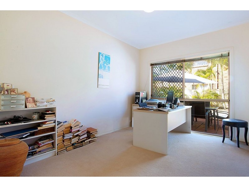 5 Santabelle Crescent, Clear Island Waters QLD 4226