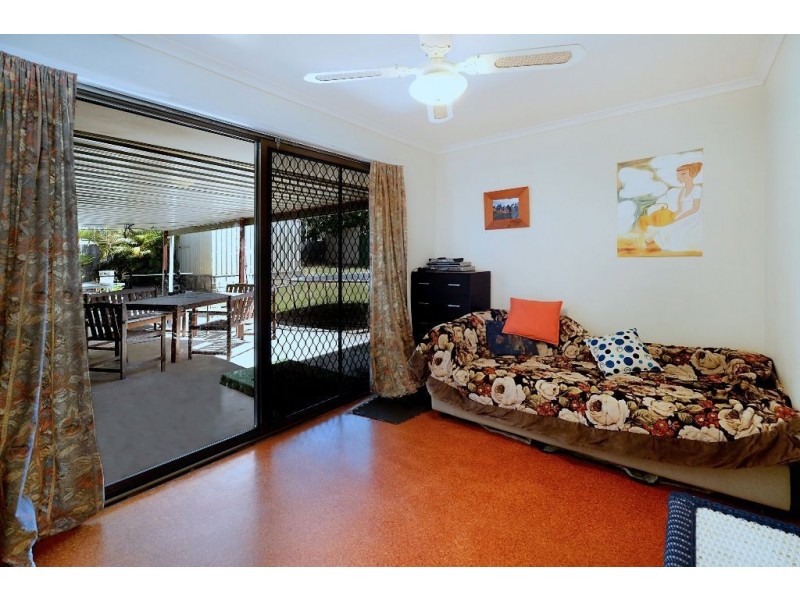 9 Batlow Court, Helensvale QLD 4212