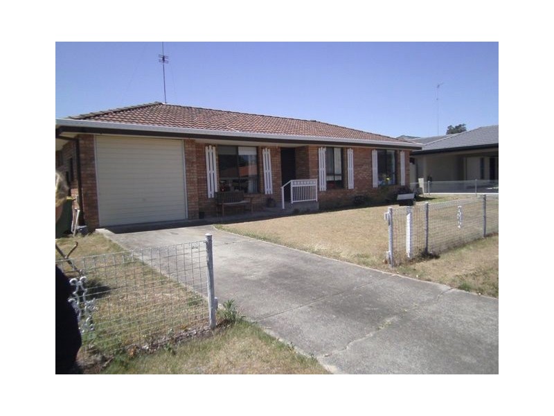 7 Apia Ave, Clear Island Waters QLD 4226