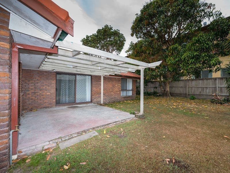 41 Sovereign Drive, Mermaid Waters QLD 4218