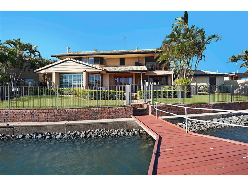 12 Rabaul Avenue, Runaway Bay QLD 4216