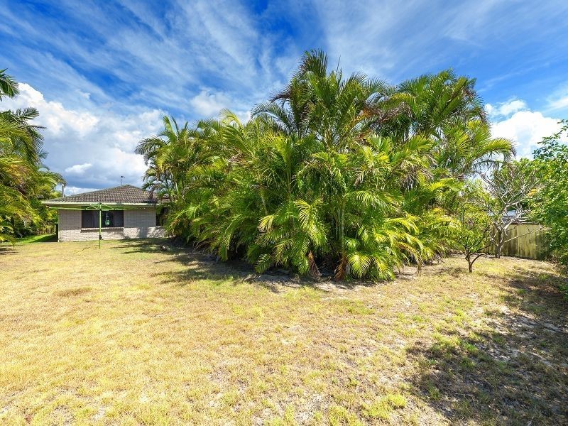 35 Avanti Street, Mermaid Waters QLD 4218