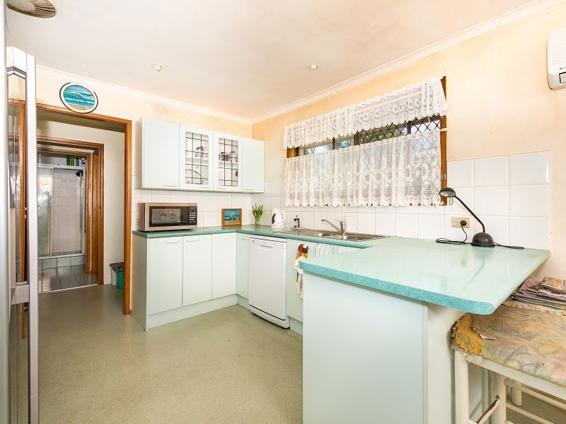 35 Avanti Street, Mermaid Waters QLD 4218