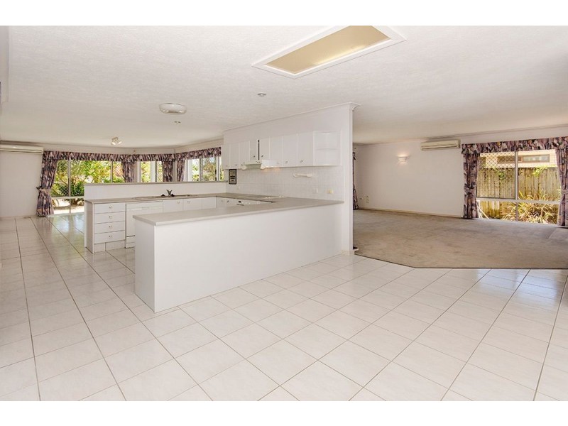 25 Platypus Avenue, Sorrento QLD 4217