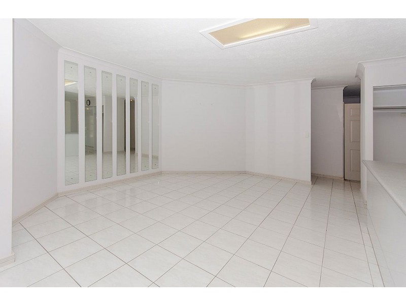 25 Platypus Avenue, Sorrento QLD 4217