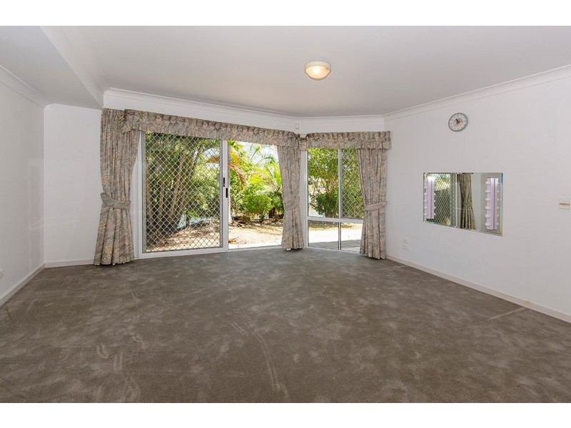 25 Platypus Avenue, Sorrento QLD 4217