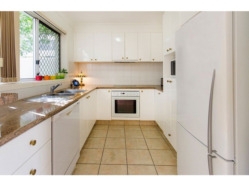 100 Cotlew Street East, Southport QLD 4215