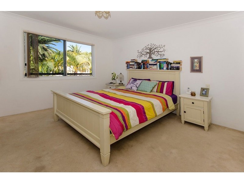 100 Cotlew Street East, Southport QLD 4215