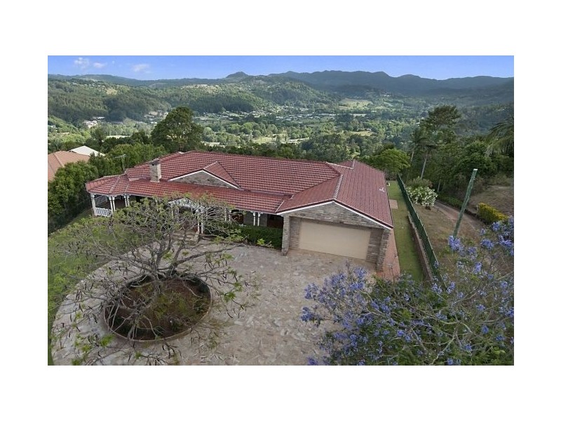 4 Westminster Boulevard, Elanora QLD 4221