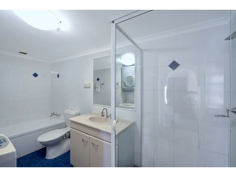 18 Hanlan Street, Surfers Paradise QLD 4217
