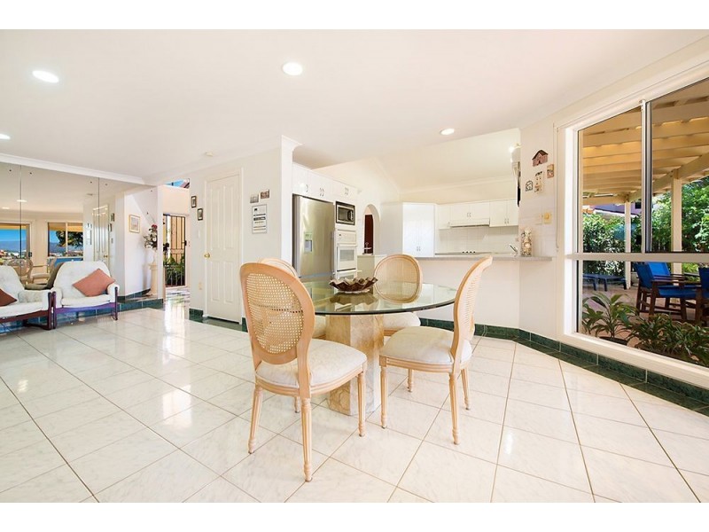 86 Port Jackson Boulevard, Clear Island Waters QLD 4226