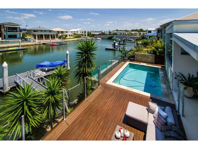 68 East Quay Drive, Biggera Waters QLD 4216