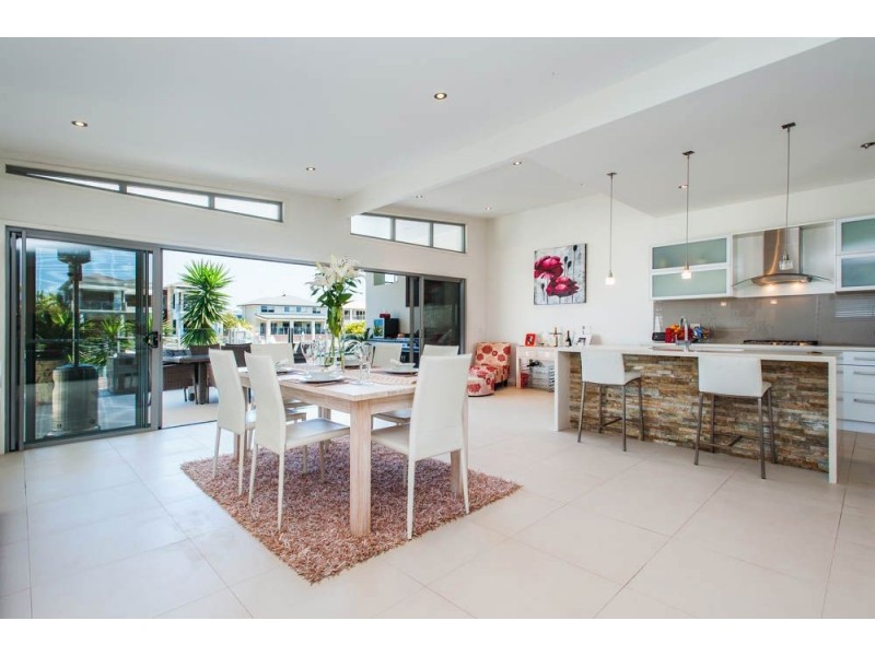 68 East Quay Drive, Biggera Waters QLD 4216