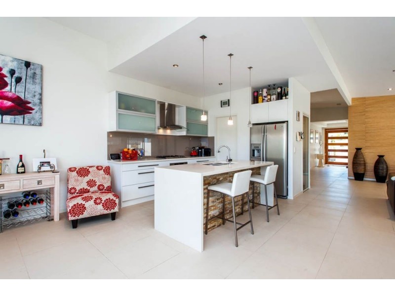 68 East Quay Drive, Biggera Waters QLD 4216
