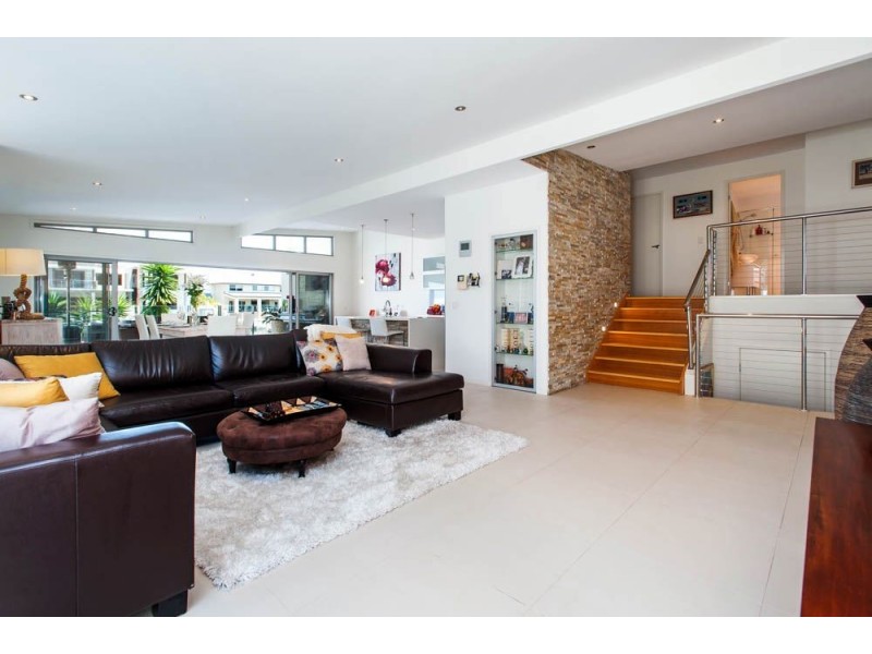 68 East Quay Drive, Biggera Waters QLD 4216