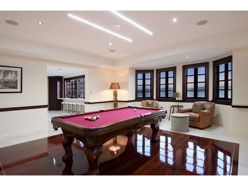 55 Knightsbridge Parade West, Sovereign Islands QLD 4216