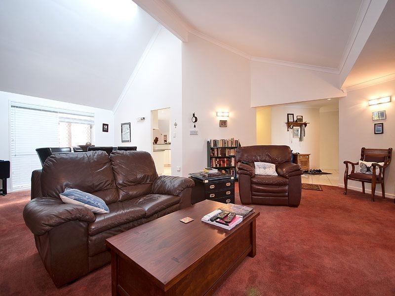 23 Portobello Drive, Mermaid Waters QLD 4218