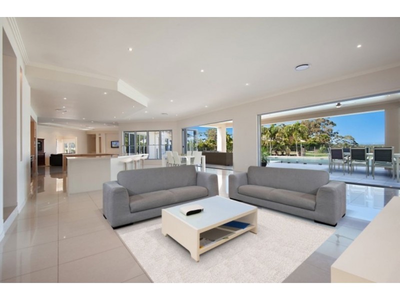 40 Samuel Drive, Tallebudgera QLD 4228