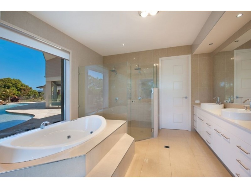 40 Samuel Drive, Tallebudgera QLD 4228