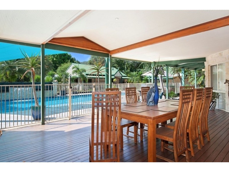 11 Camphorlaurel Court, Tallebudgera Valley QLD 4228