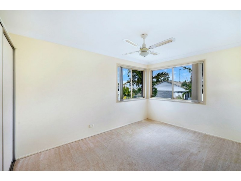 15/601 Pine Ridge Road, Biggera Waters QLD 4216