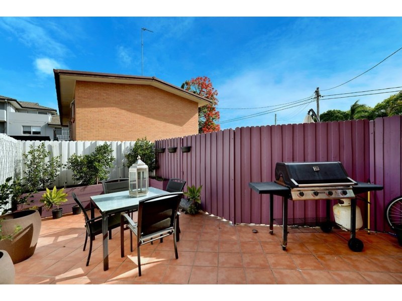 2/25 Loder Street, Biggera Waters QLD 4216