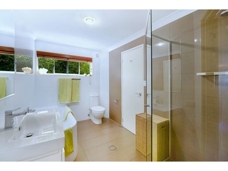 38 Pine Avenue ‘Budds Beach’, Surfers Paradise QLD 4217