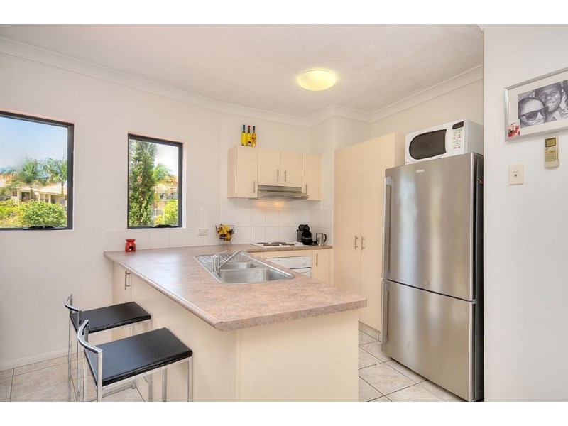 8/21 Markeri Street, Mermaid Beach QLD 4218