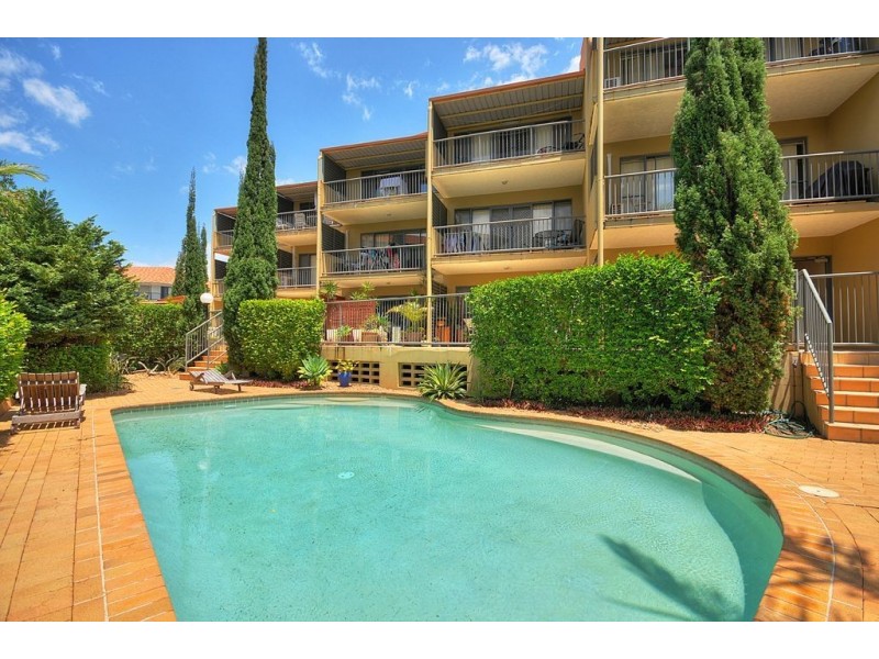 8/21 Markeri Street, Mermaid Beach QLD 4218