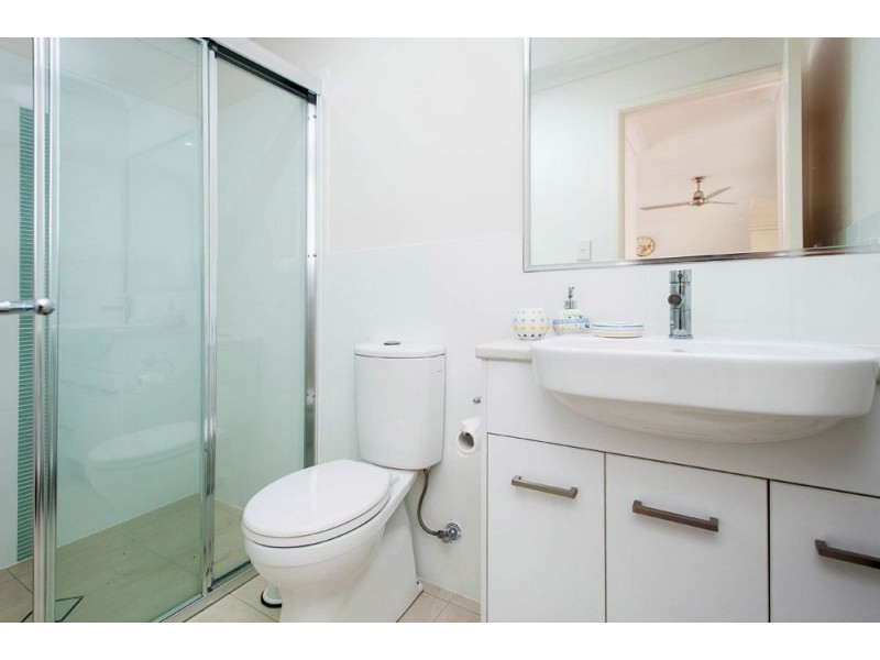 109/40 Riverbrooke Drive, Upper Coomera QLD 4209