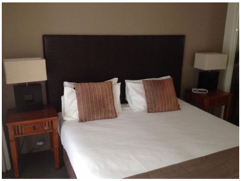 3016/2623 Gold Coast Highway, Broadbeach QLD 4218