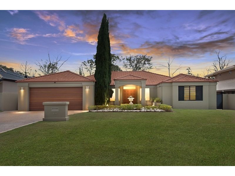110 Arun Drive, Arundel QLD 4214