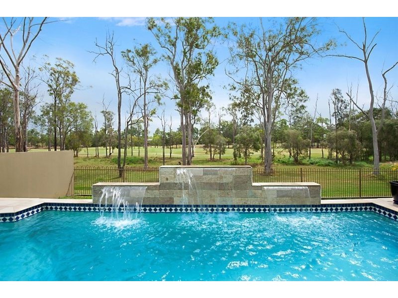 110 Arun Drive, Arundel QLD 4214