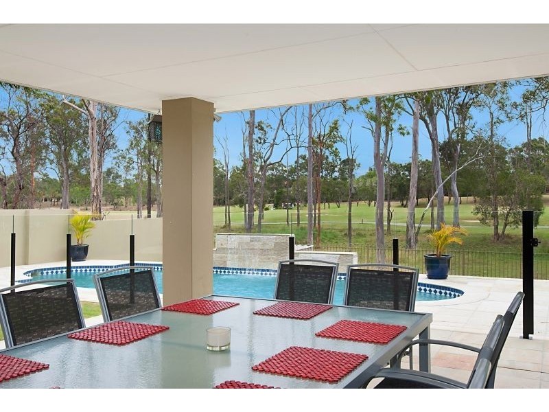 110 Arun Drive, Arundel QLD 4214