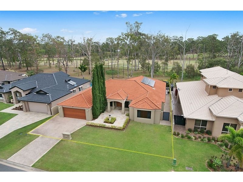 110 Arun Drive, Arundel QLD 4214