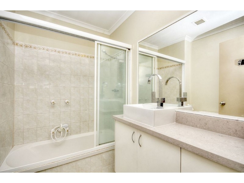 8/1 University Drive, Robina QLD 4226