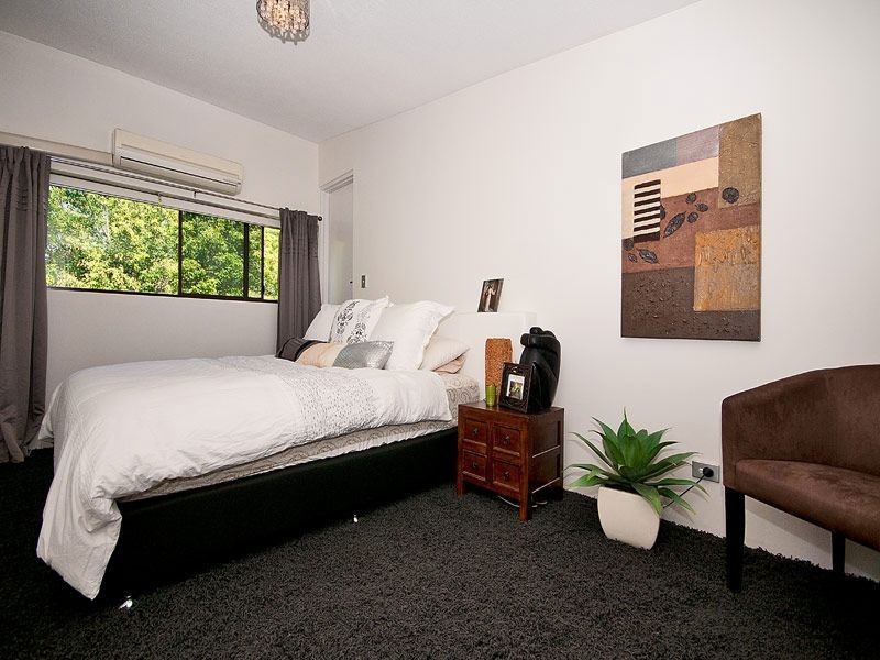 11/22 Rudd Street, Broadbeach Waters QLD 4218