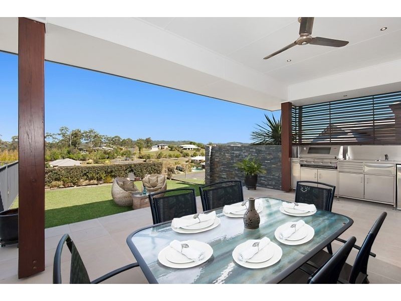 8 Lita Court, Tallebudgera QLD 4228