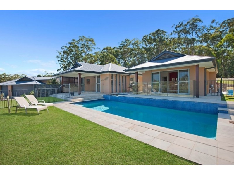8 Lita Court, Tallebudgera QLD 4228